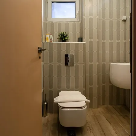 아파트 Elegant 2bdr With A Balcony 소피아
