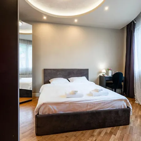 Apartament Elegant 2bdr With A Balcony Sofia