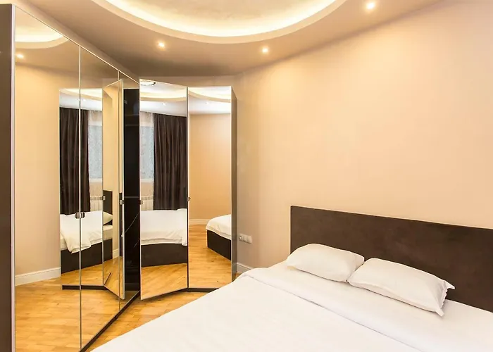 Elegant 2bdr With A Balcony Apartamento *