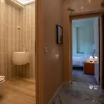 Elegant 2bdr With A Balcony *